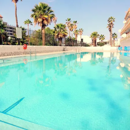 Апартаменты Sunset With Sea View And Free Wifi In The Heart Of Americas Плая-де-лас-Америкас